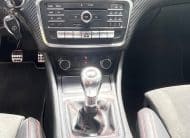 console centrale Mercedes 180 AMG