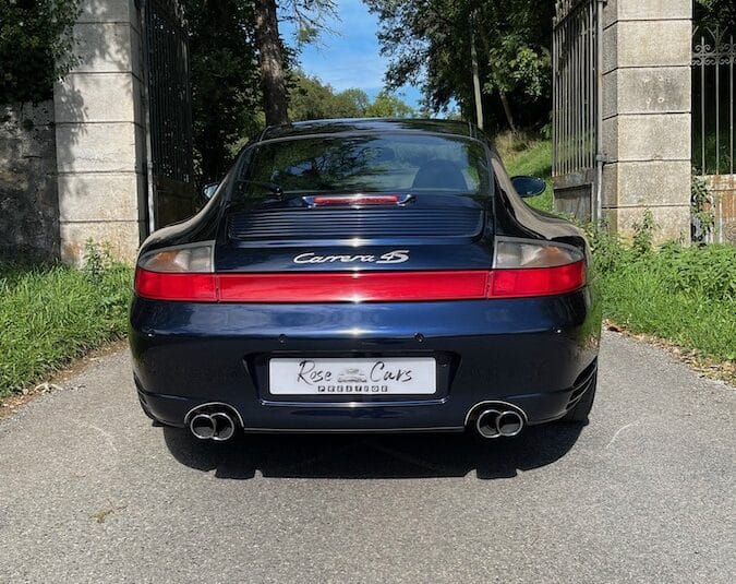 Porsche 911 996 carrera 4S arrière